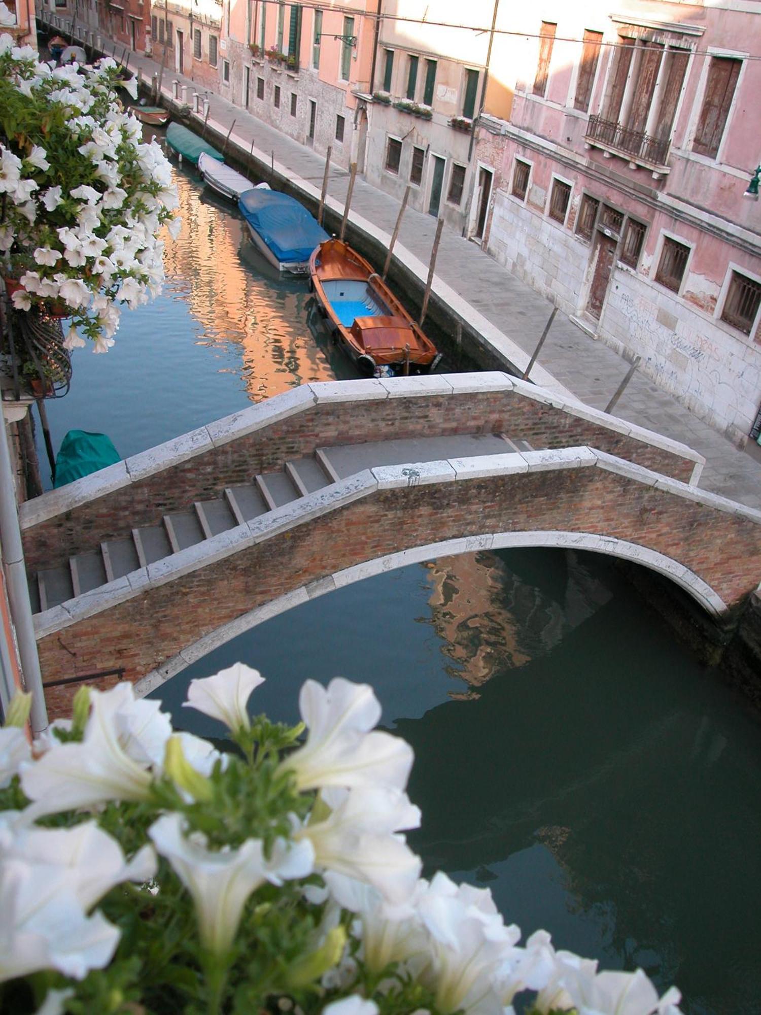 3749 Pontechiodo Acomodação com café da manhã Veneza Exterior foto